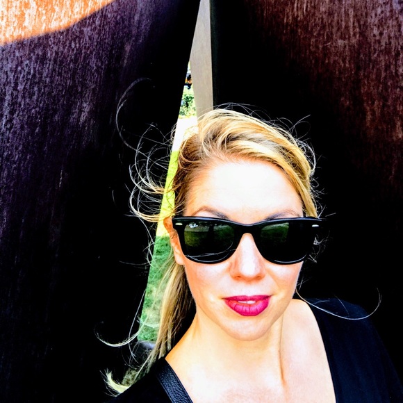 Meet your Posher, Shanna - Picture 1 of 1